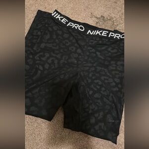 Nike Pro Black Patterned Leggings